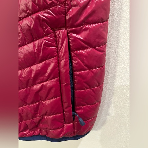Vineyards Vines Performance - Fuscia & Blue - Nylon Puffer Vest - Size XS - Picture 4 of 11